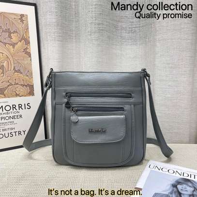 Mandy sling image 3