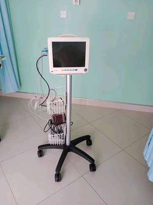 Patient monitor image 1