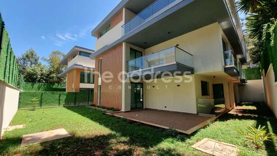 5 Bed Villa with En Suite in Lavington image 17