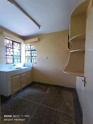 Spacious Two bedroom apartment to let at Naivasha Road image 5