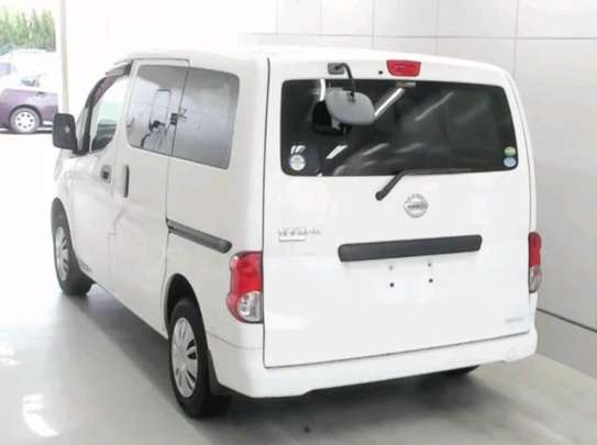 WHITE NISSAN NV200( MKOPO/HIRE PURCHASE ACCEPTED) image 3