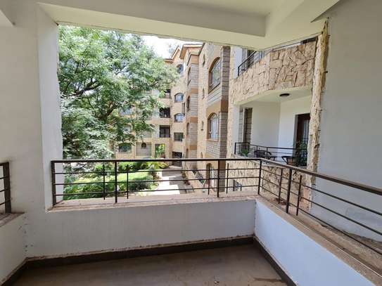 3 Bed Apartment with Balcony in Kileleshwa image 8