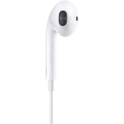 Apple EarPods with Lightning Connector image 2