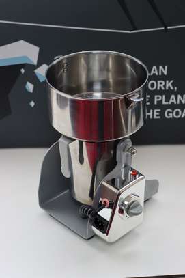 The GK-500 Electric Counter-Top Grain and Spice Crusher image 5