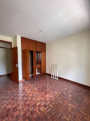 3 Bed Apartment with En Suite in Lavington image 8