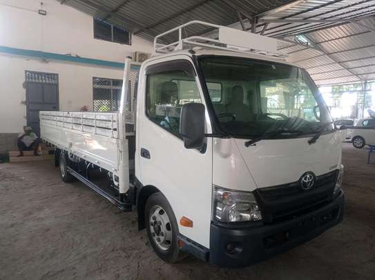 TOYOTA DYNA LONG CHASSIS WITH FRONT LEAF SPRINGS image 1