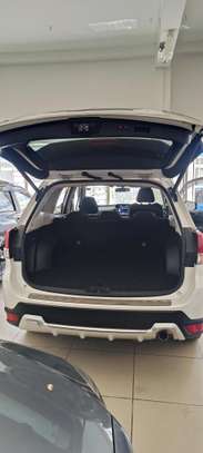Subaru Forester SK9 Sunroof White 2019 image 14