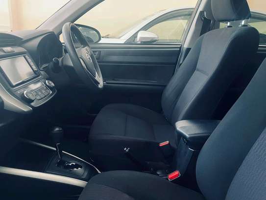 Toyota fielder hybrid 2019model image 2