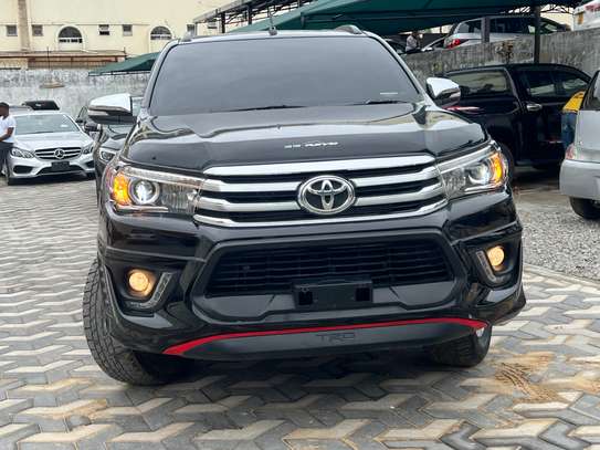 TOYOTA HILUX (WE ACCEPT HIRE PURCHASE) image 6