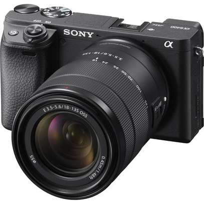 Sony Alpha a6400 Mirrorless Digital Camera 18-135mm Lens image 1