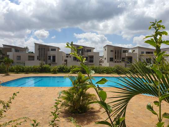 4 Bed Townhouse with En Suite at Off Kiambu Road image 17