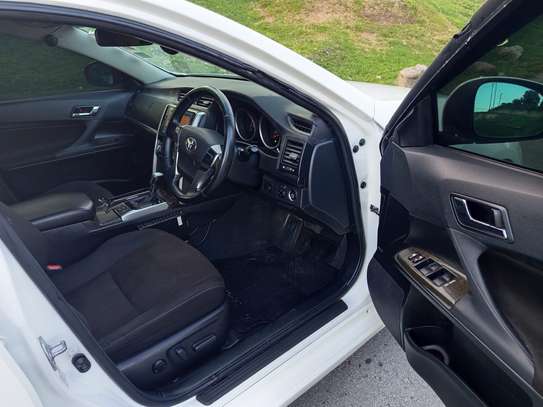 Toyota Mark X KDN white image 5