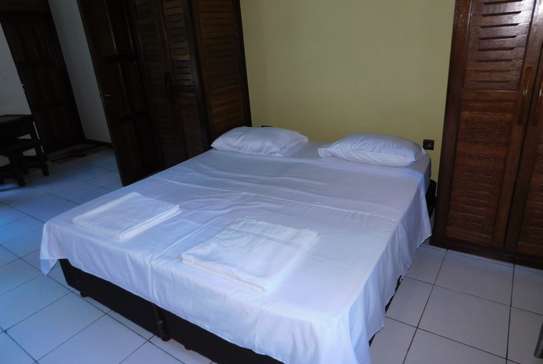 Serviced 2 Bed Apartment with En Suite in Bamburi image 6