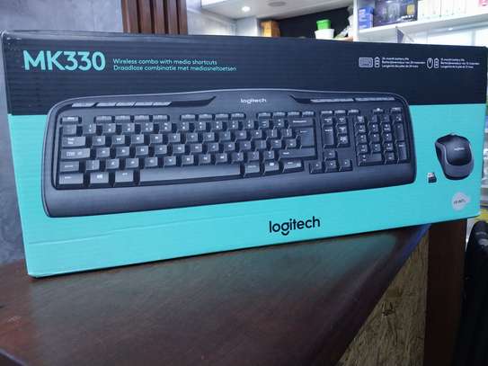 Logitech Wireless Keyboard & Mouse MK330 image 3