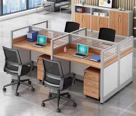 Office Workstation: Office Desk for 4 People image 2