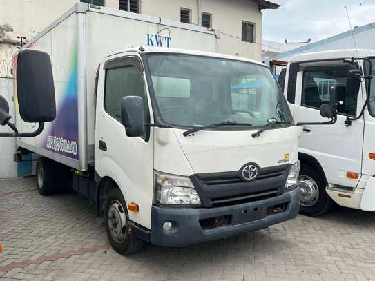 TOYOTA DYNA (WE ACCEPT HIRE PURCHASE) image 3