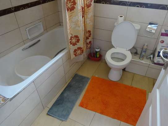 4 bedroom Maisonette plus sq image 10