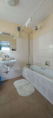 3 Bed Apartment with En Suite in Embakasi image 7