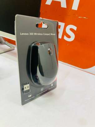 Lenovo 300 Wireless Mouse : Black image 2
