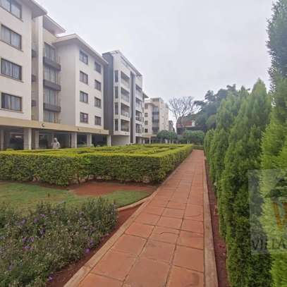 3 Bed Apartment with En Suite in South C image 18