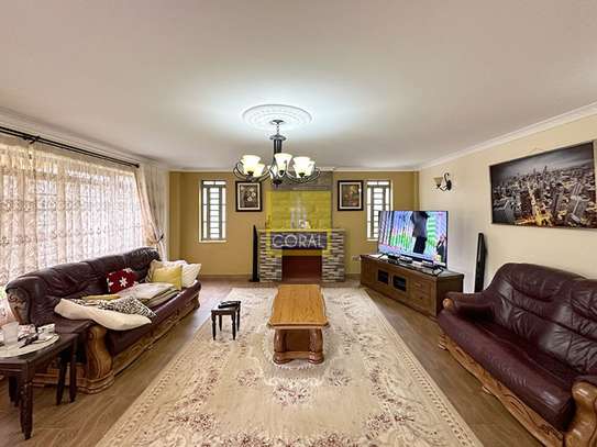 4 Bed House in Runda image 10