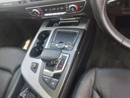Audi Q7 Quattro S-line sunroof 2017 image 10