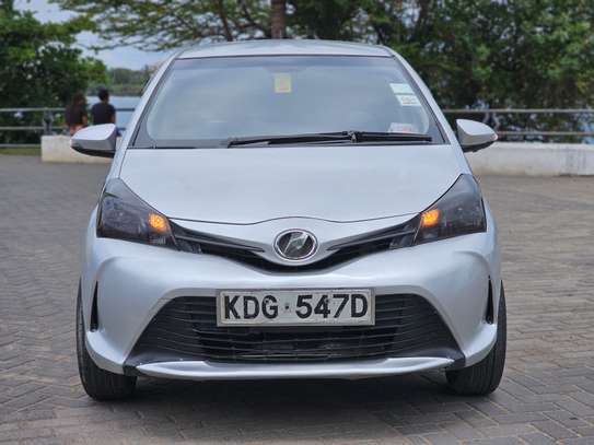 Toyota Vitz 2014 image 4