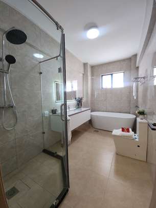 3 Bed Apartment with En Suite in Lavington image 13