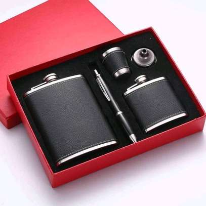 ♦️Black leather-covered whiskey flasks gift set image 2