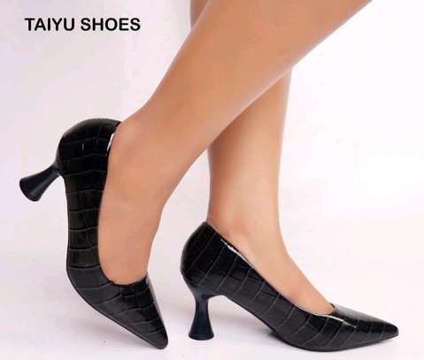 Classy heels image 3