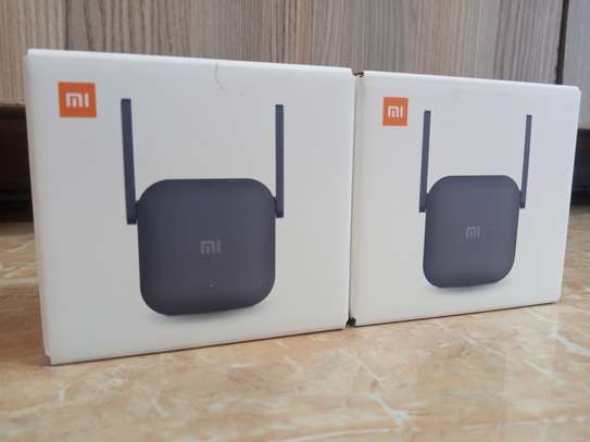 Xiaomi Mi WiFi Repeater Pro 2.4G Network Router Extender image 1