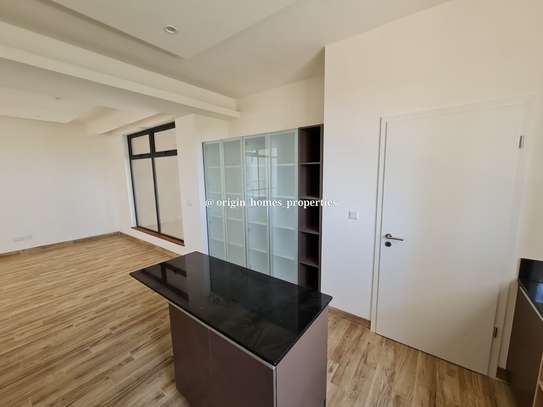 3 Bed Apartment with En Suite at Riverside image 21