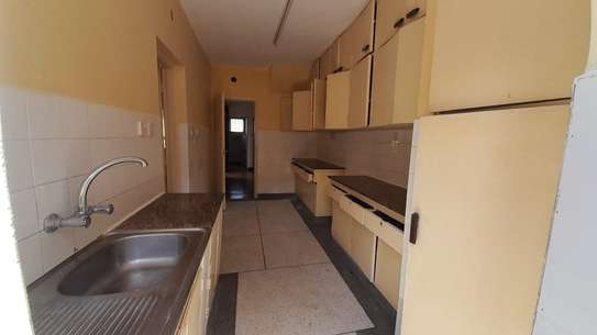 3 Bed Townhouse with En Suite in Westlands Area image 10