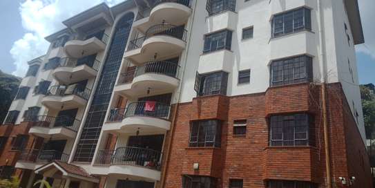 4 Bed Apartment with En Suite in Westlands Area image 2