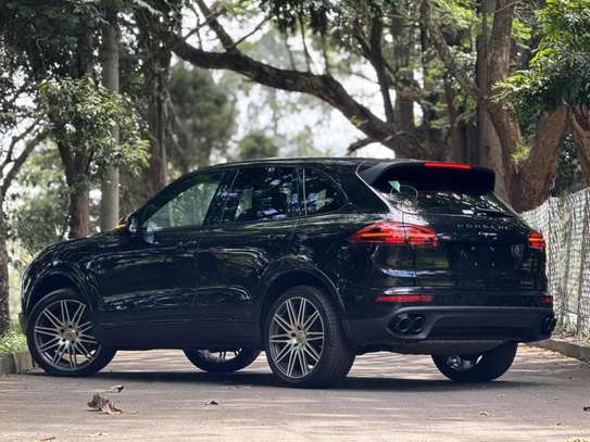 2018 Porsche cayenne image 5