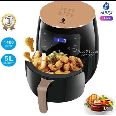 Nunix Air Fryer 5 Litres 1400W image 1