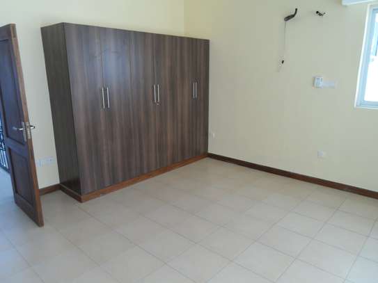 4 Bed Apartment with En Suite at Nyali image 17