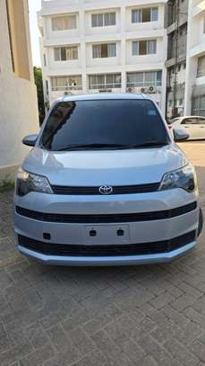 Toyota spade 2016 image 7