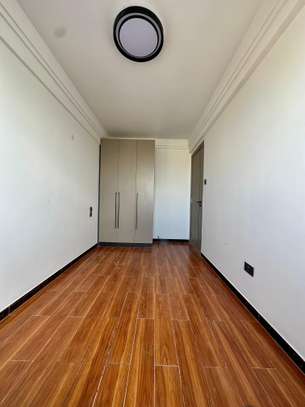 1 Bed Apartment with En Suite in Kilimani image 7
