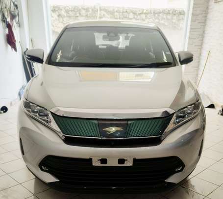 Toyota Harrier 2019 Hybrid image 3