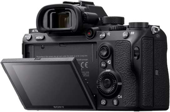 Sony a7 III Full-Frame Mirrorless Interchange-Lens Camera image 4
