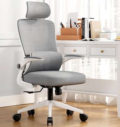 Office Seat: Modern Swivel Office Seat image 3