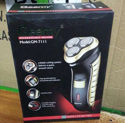 Rechargeable Beard smoother image 1
