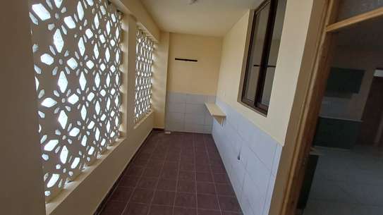 4 Bed Apartment with En Suite at Moyne Drive image 18