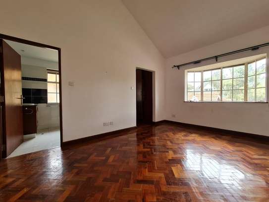 4 Bed Townhouse with Walk In Closet in Lavington image 10