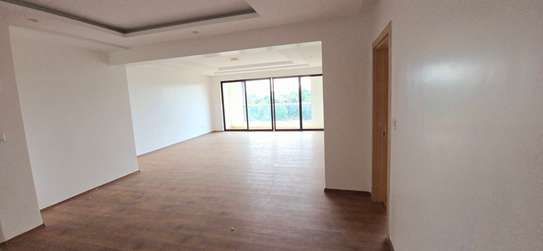3 Bed Apartment with En Suite at Parklands image 7