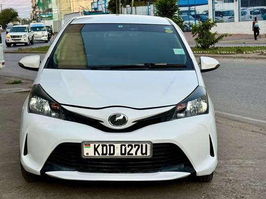 Toyota vitz image 3