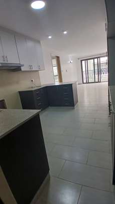 3 Bed Apartment with En Suite in Lavington image 8