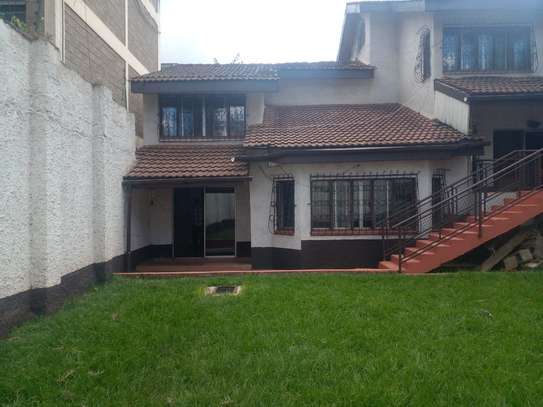 4 Bed House with Garden in Kilimani image 16
