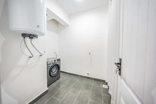 2 Bed Apartment with En Suite in Kitisuru image 6